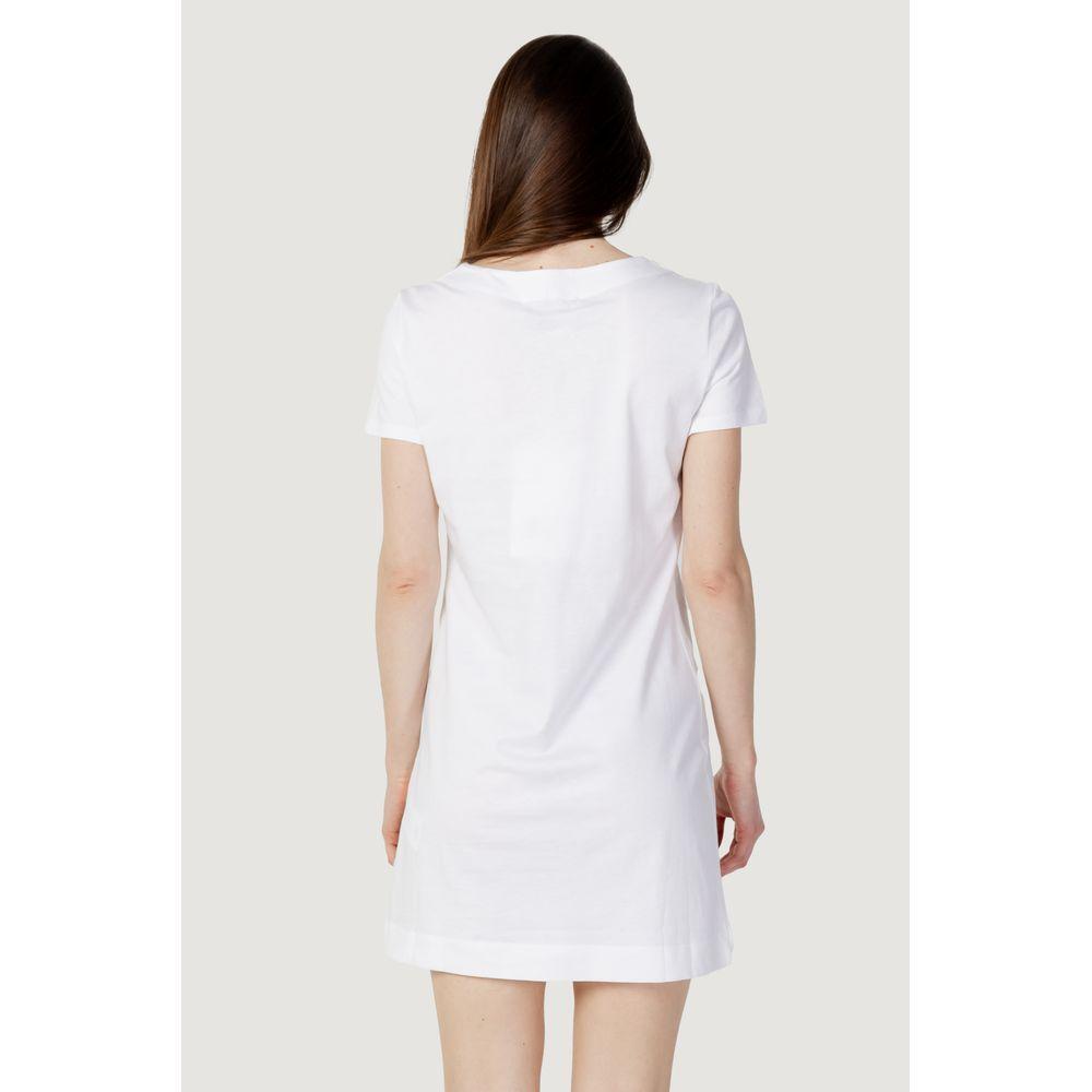 Love Moschino White Cotton Short LO-10219300008-IT40 | XS