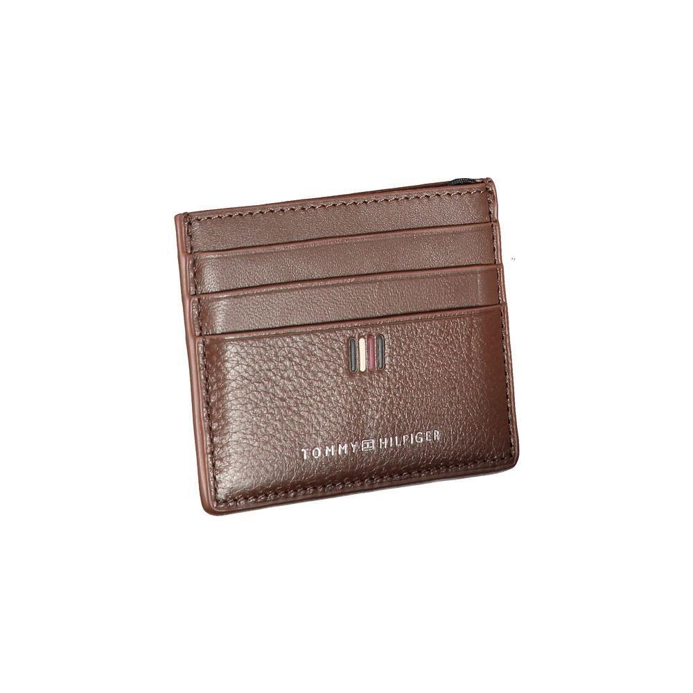 Tommy Hilfiger Sleek Leather Card Holder with Contrast Detailing TO-27168