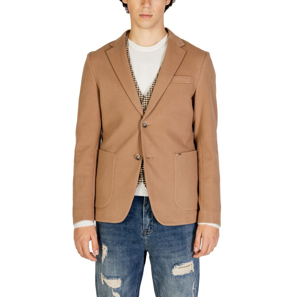 Gianni Lupo Beige Cotton Blazer for men, fall/winter collection, 65% cotton, styled with casual jeans.
