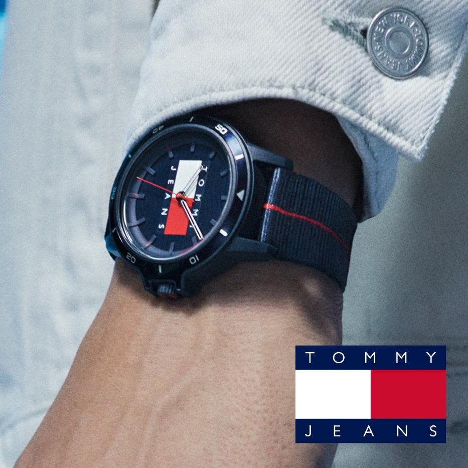 TOMMY HILFIGER Mod. 1791997 quartz analog men's watch with multifunction features, water-resistant, mineral dial, 42mm case.