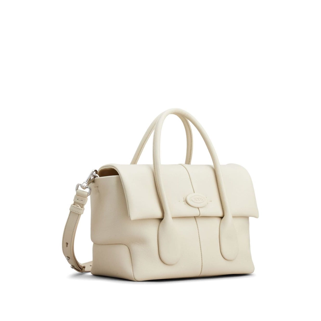 Front view with bag zipped and handles upright.
