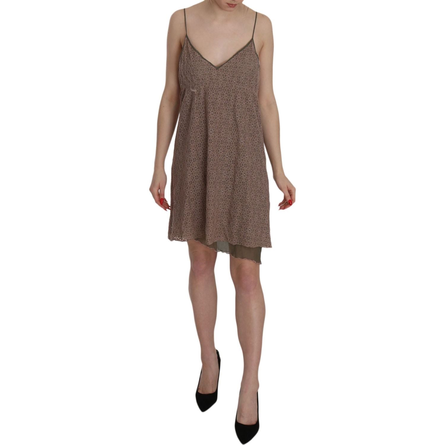 别致的绿色 A 字形细肩带迷你连衣裙