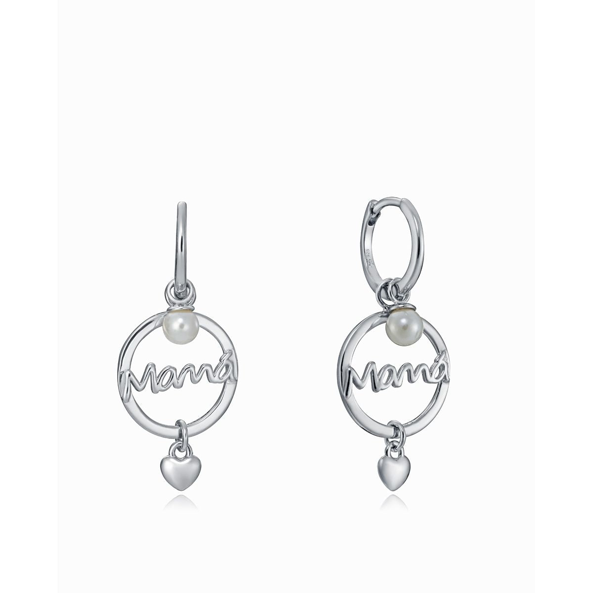 Silver earrings with 'Mamà' and heart charms, designed for ladies. Elegant and stylish for special occasions. Ideal gift for fashion lovers.