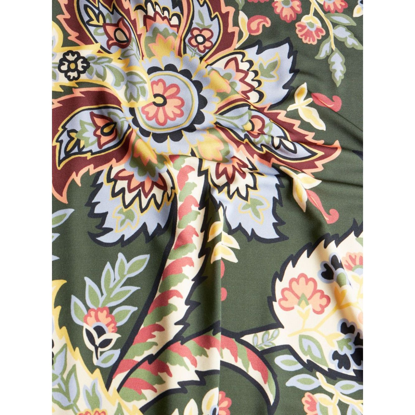 فساتين ايترو باللون الاخضر