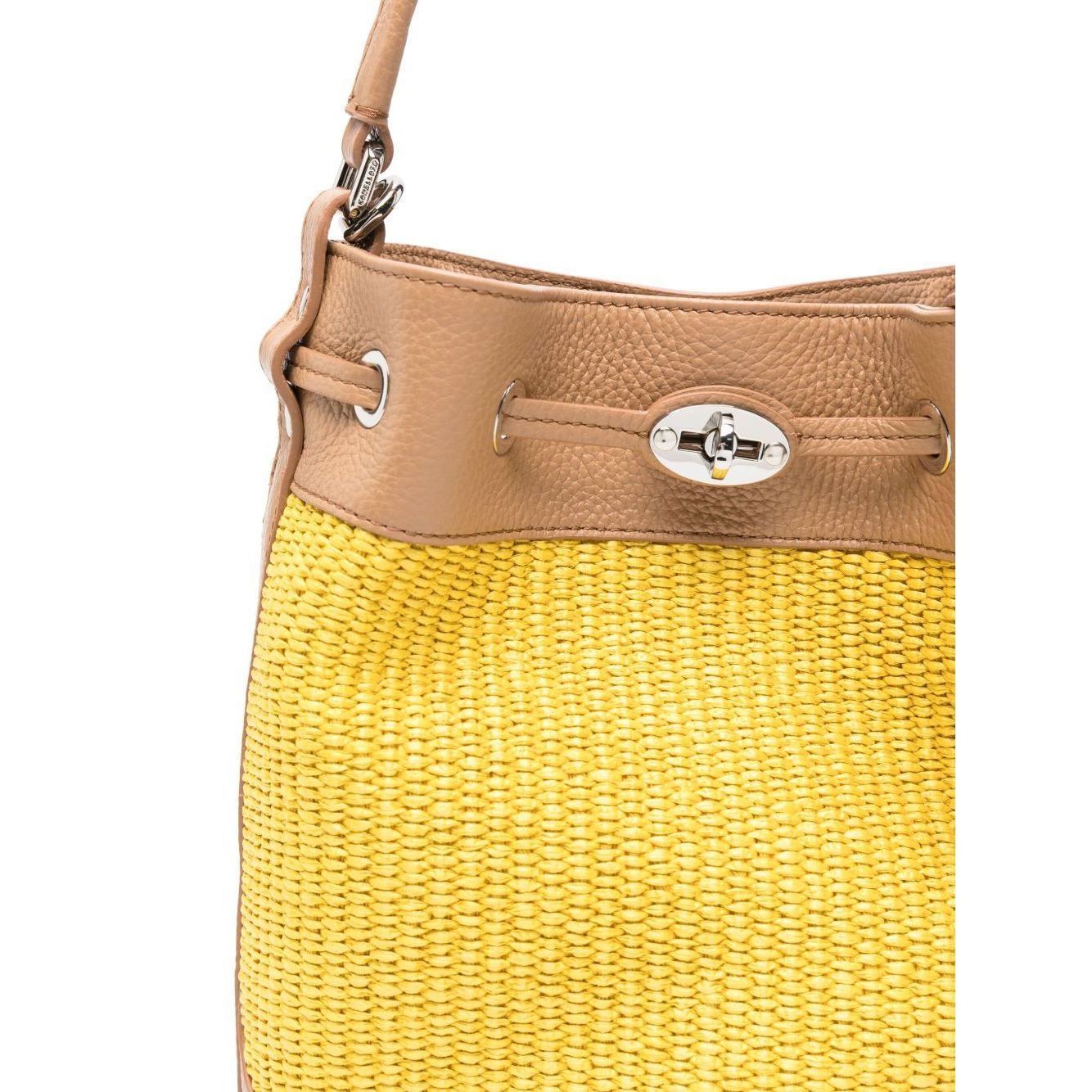 Front view with bag zipped and handles upright.