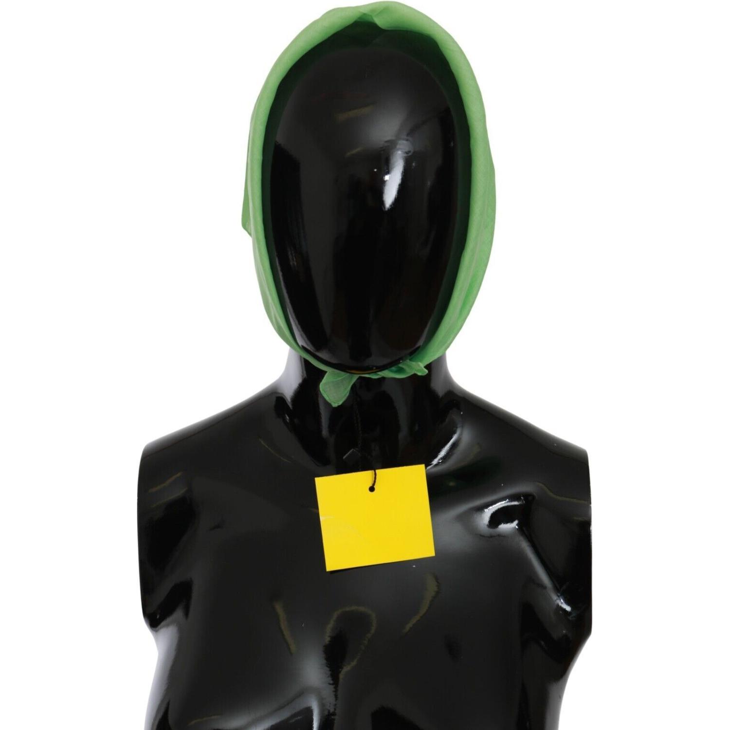 优雅的苹果绿亚麻围巾