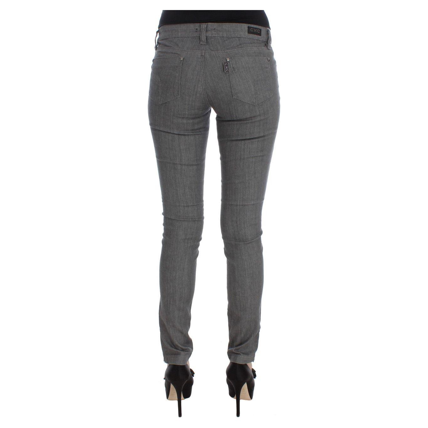 بنطلون جينز رمادي أنيق من تصميم كوستيوم ناشيونال شيك بقصّة Slim-Fit
