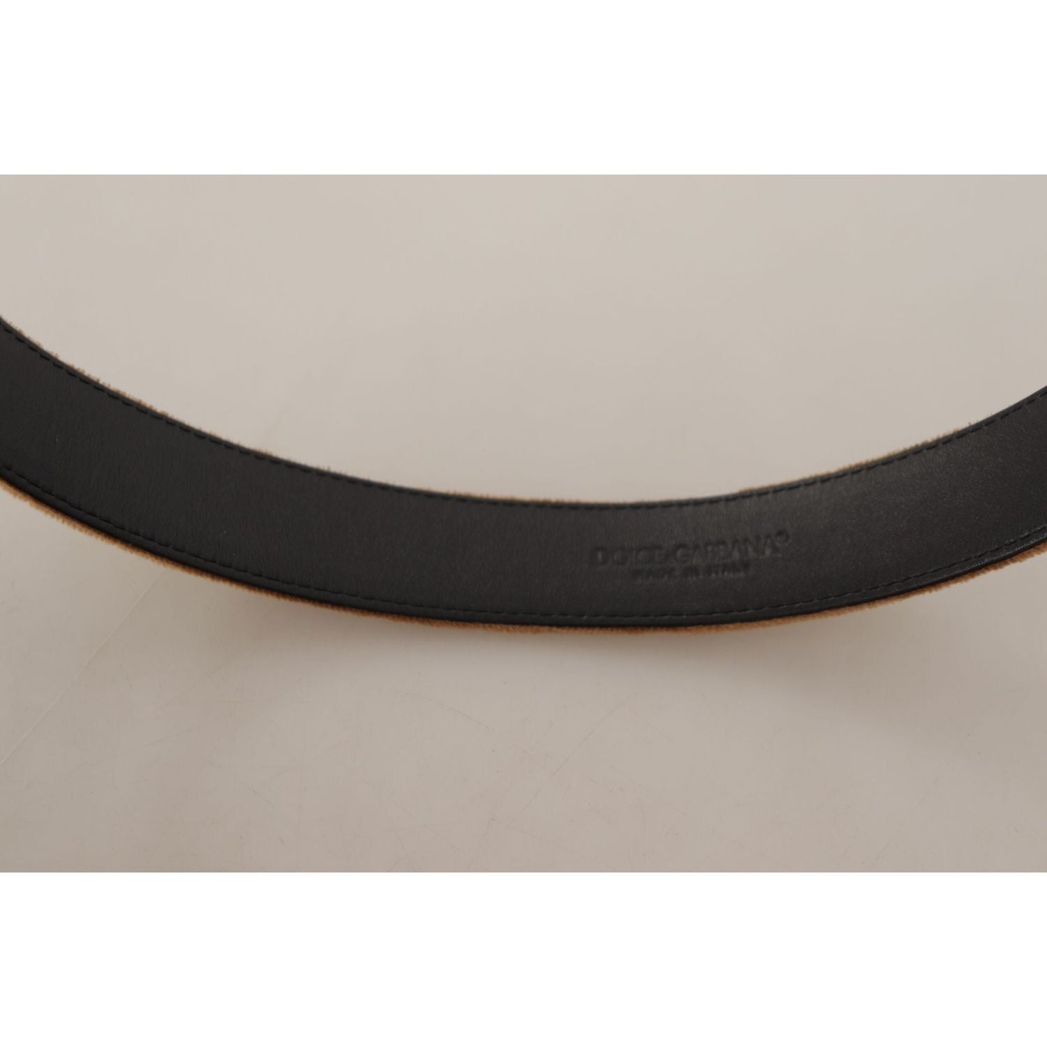 优雅雕花扣皮带