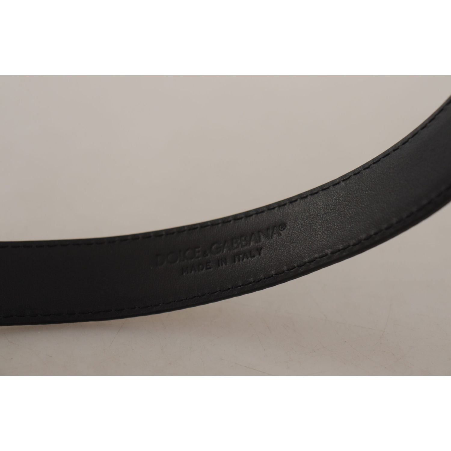 优雅皮革雕花带扣腰带