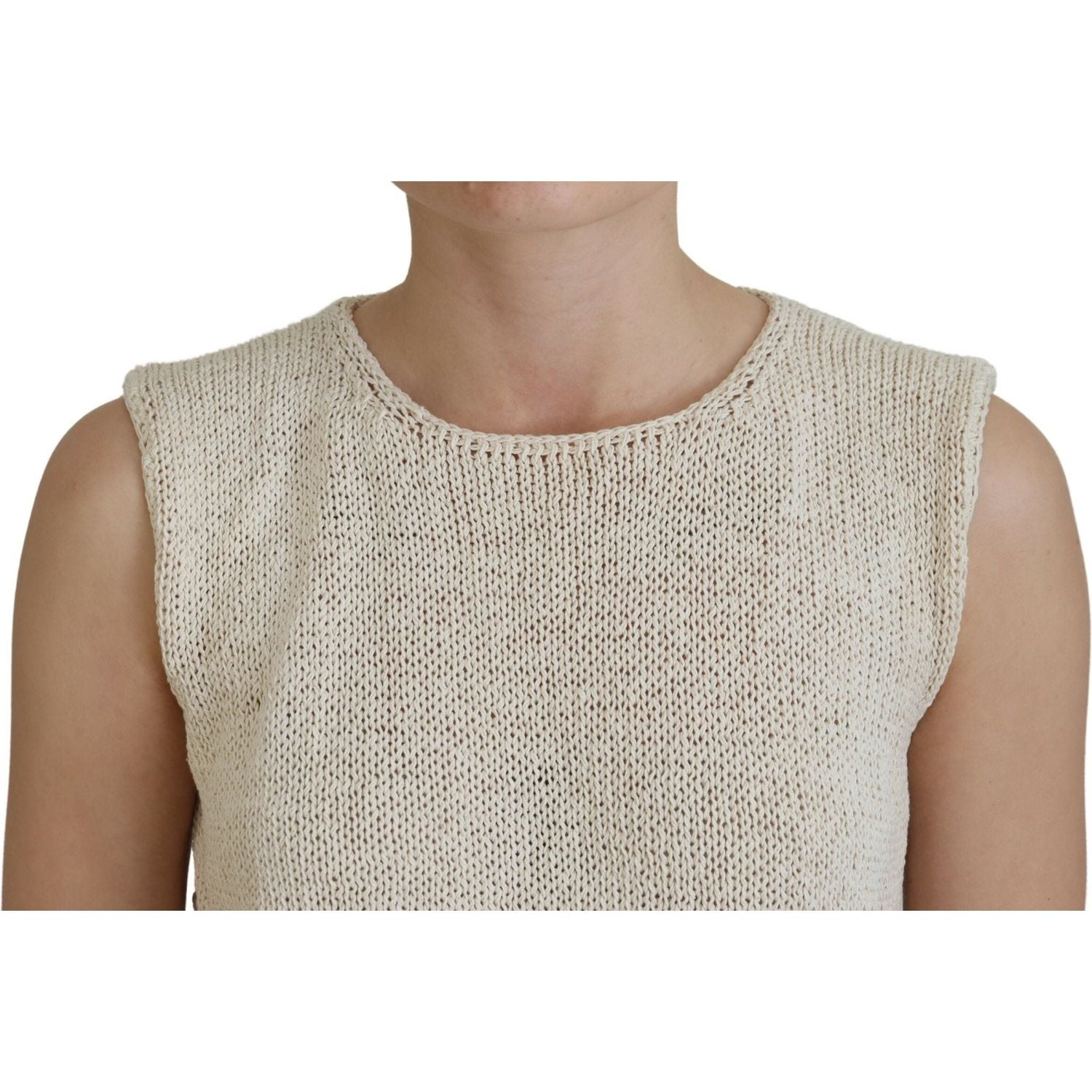 别致的米色无袖背心