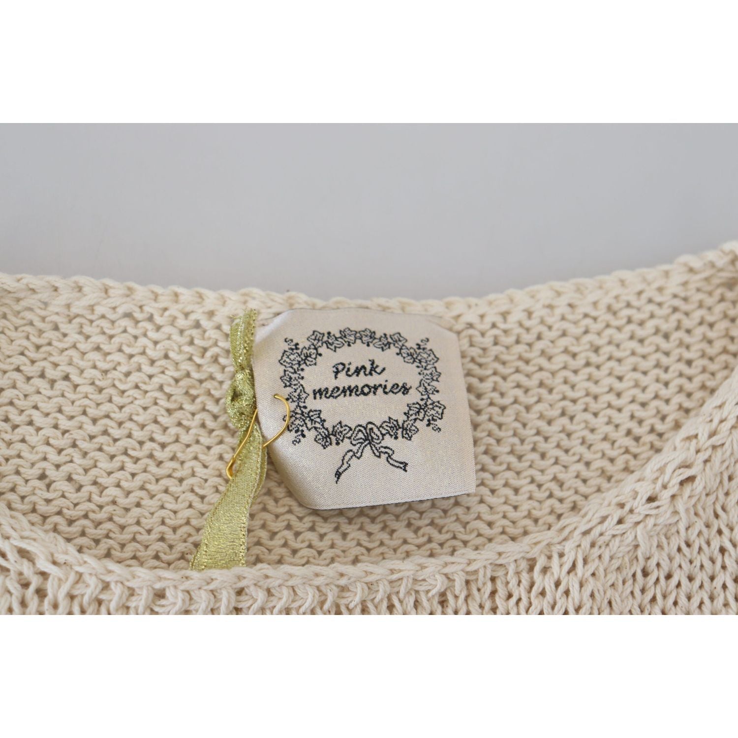 别致的米色无袖背心