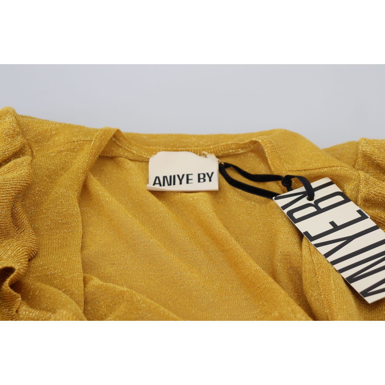 سترة كارديجان ذهبية أنيقة من Aniye By