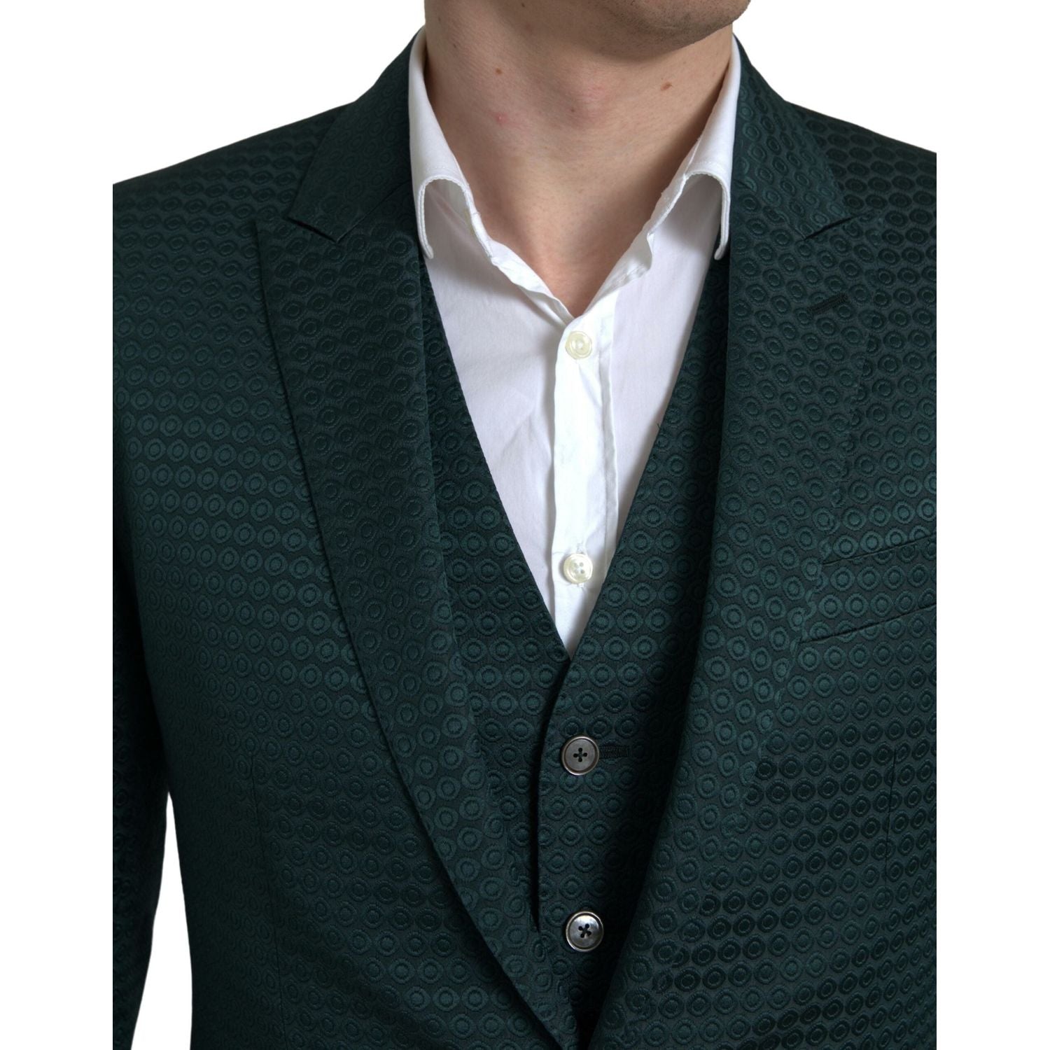 بدلة دولتشي آند غابانا إميرالد إليجانس بقصّة Slim Fit من ثلاث قطع