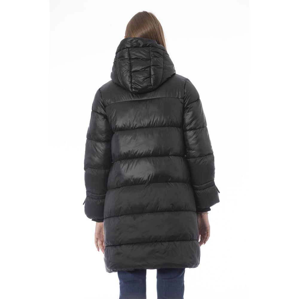 Front view with bag zipped and handles upright.