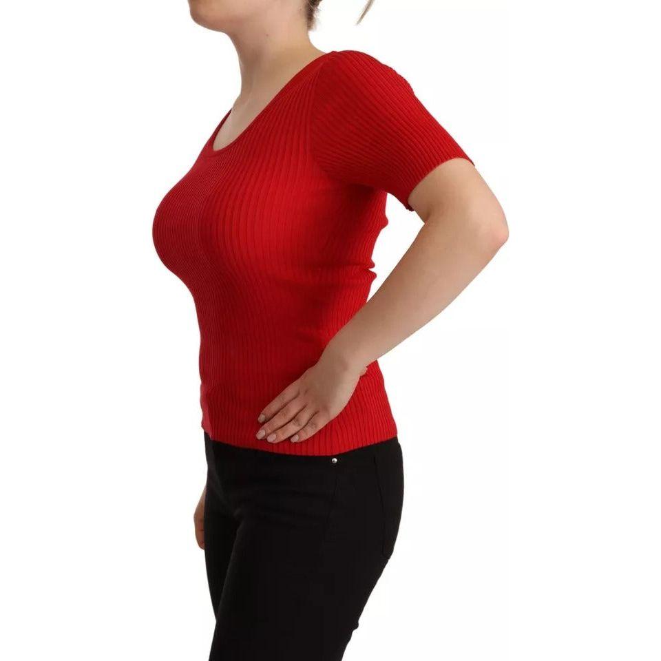 تي شيرت من الحرير الأحمر بأكمام قصيرة من دولتشي آند غابانا