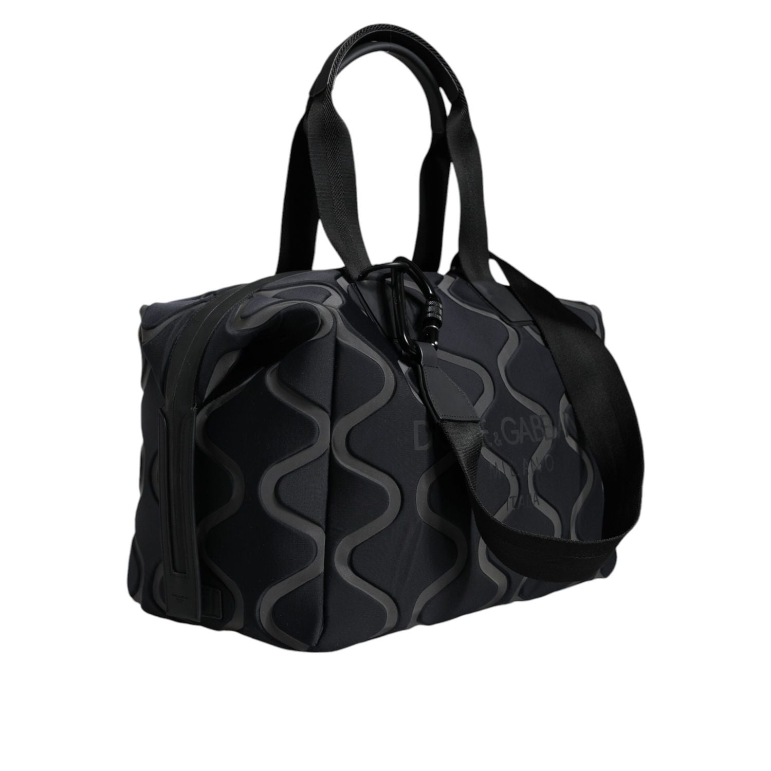 Front view with bag zipped and handles upright.