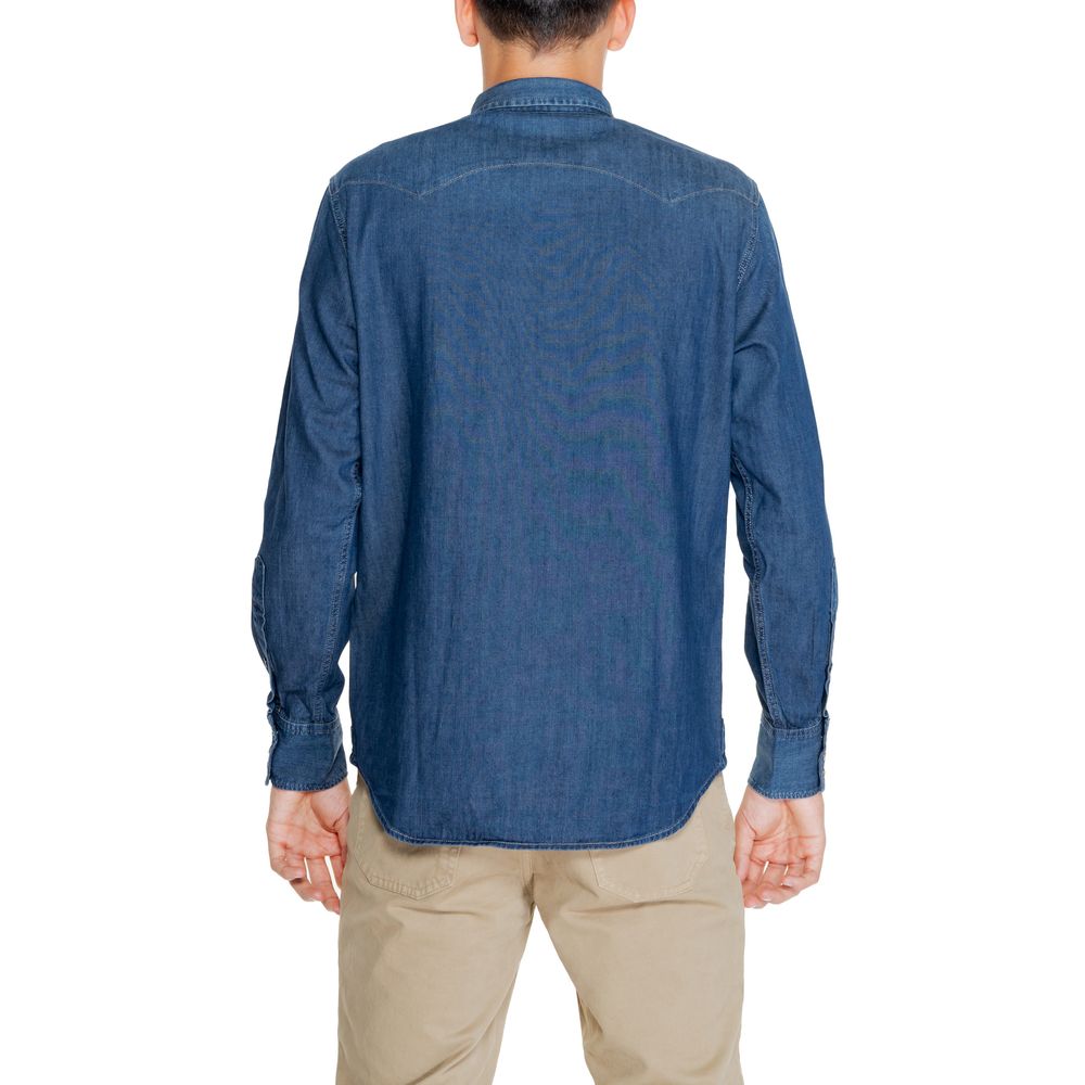 Front view with bag zipped and handles upright.