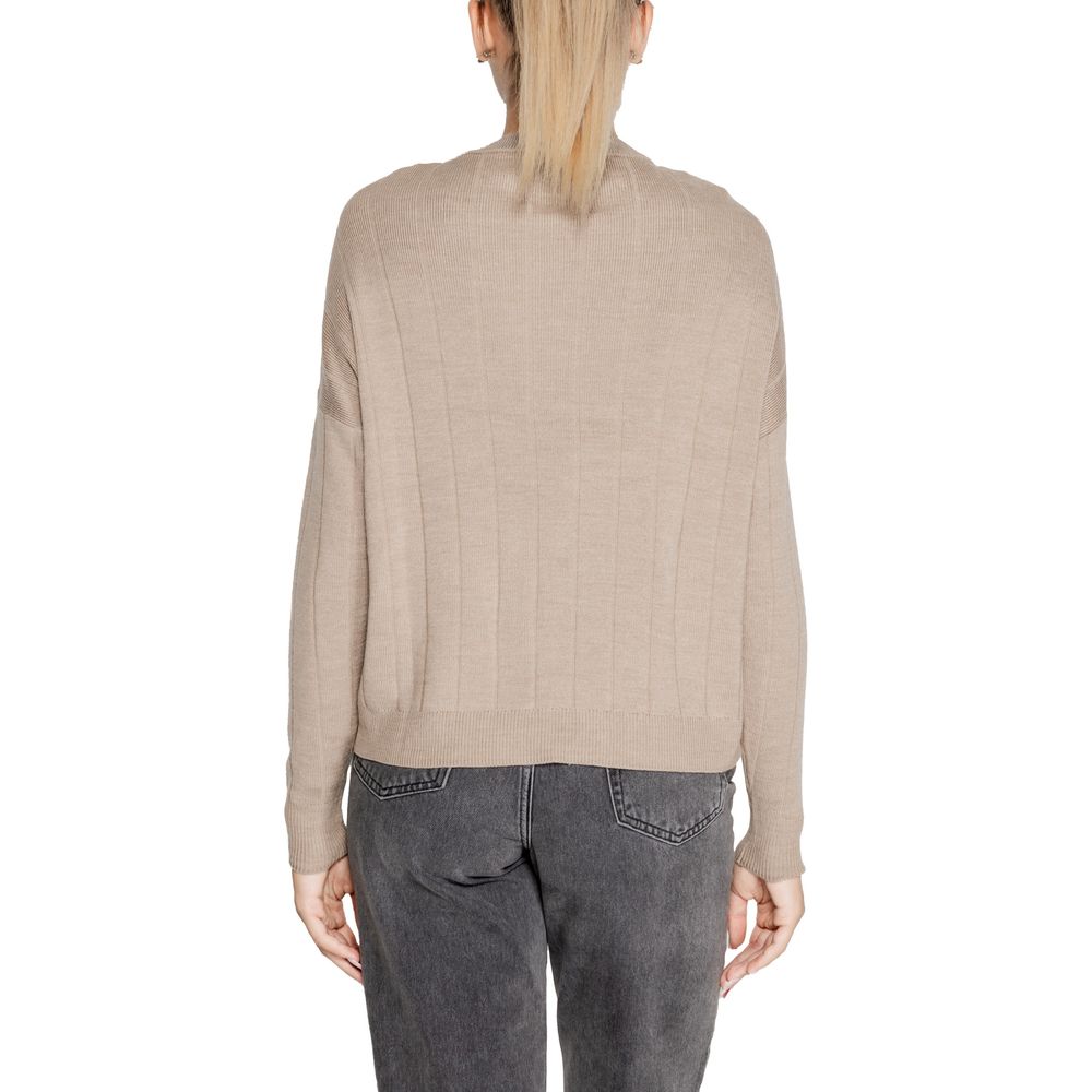 Back view of Only Beige Marabou Sweater from women's knitwear fall/winter collection, made of 100% Acrylic.