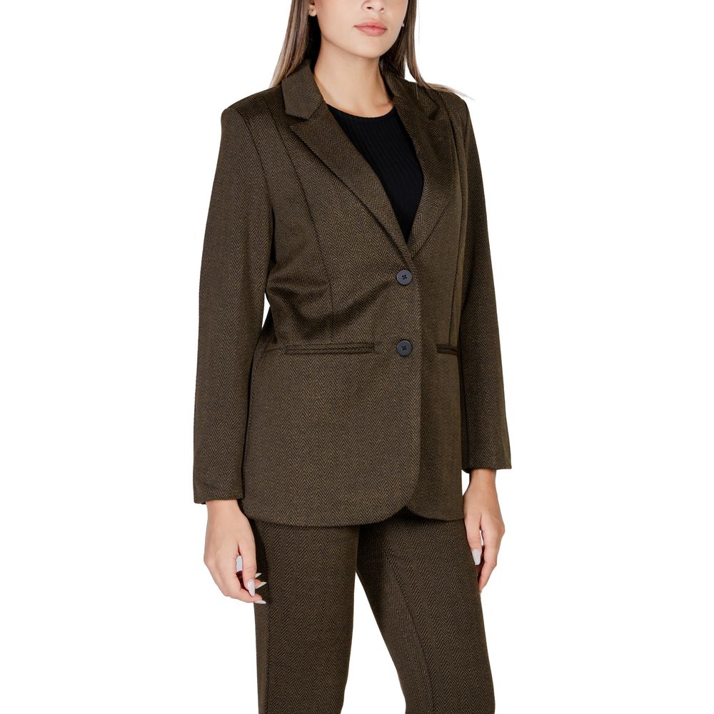 Woman wearing ICHI Green Polyester Blazer with a modern oversized fit and jacquard texture, featuring two-button closure and classic lapel.