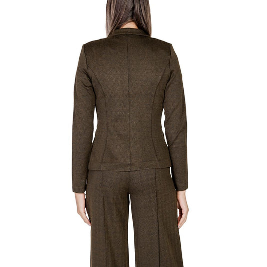Back view of ICHI Green Polyester Blazer showcasing structured silhouette and jacquard fabric.