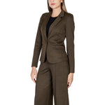 Woman wearing ICHI Green Polyester Blazer with jacquard fabric and structured silhouette.