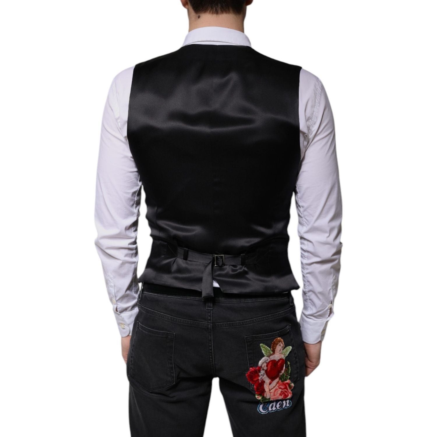 Front view with bag zipped and handles upright.