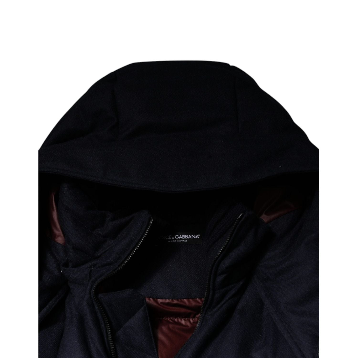 Front view with bag zipped and handles upright.