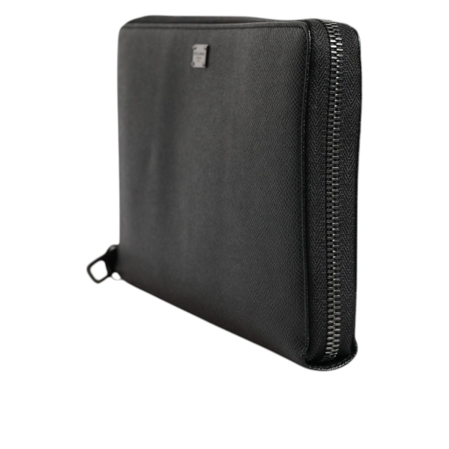 Front view with bag zipped and handles upright.