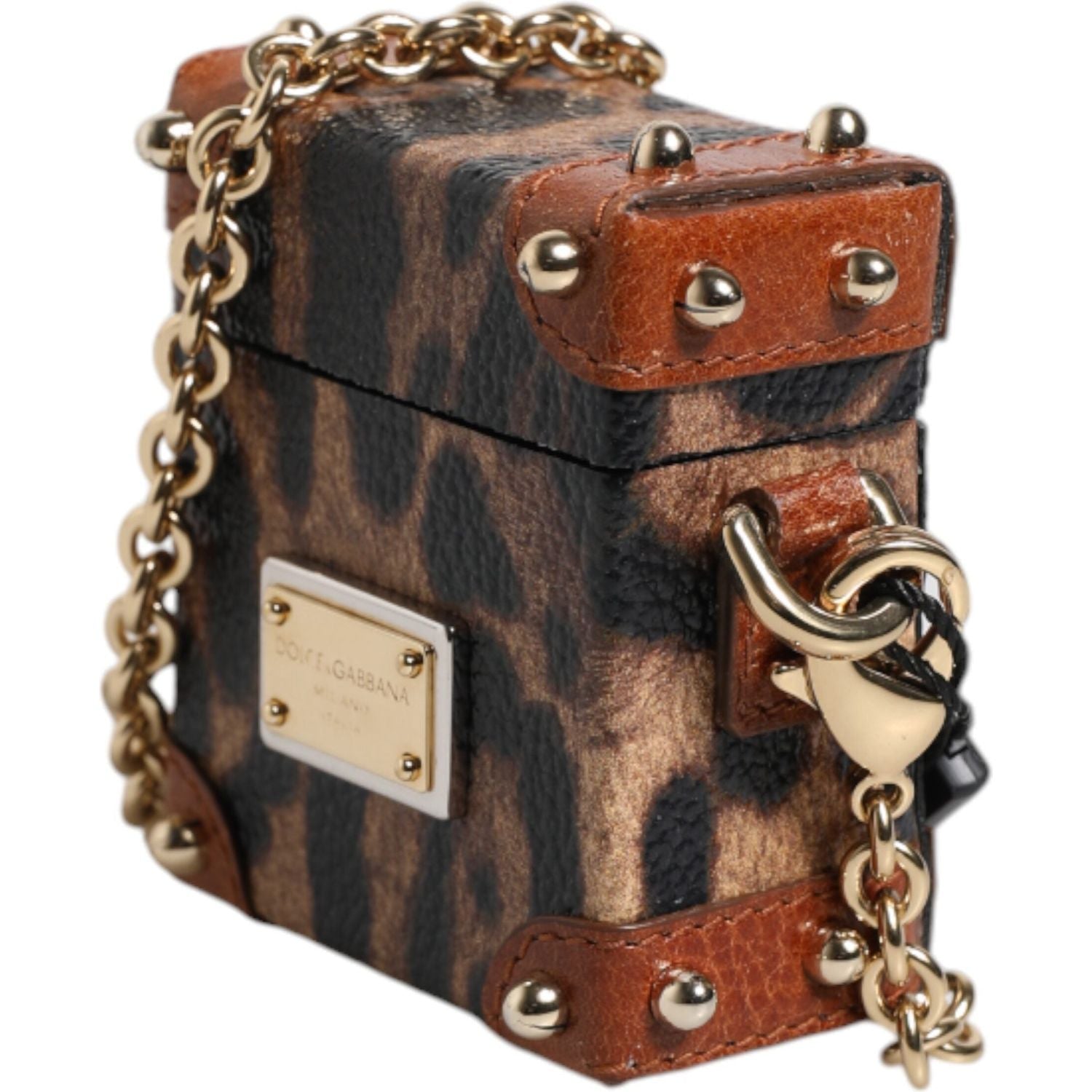 Front view with bag zipped and handles upright.