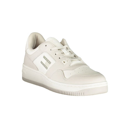 Tommy Hilfiger White Leather Men Sneaker with grey accents and logo, sporty chic design, featuring a removable footbed for customizable comfort.