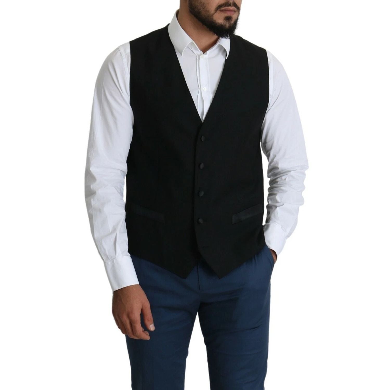 Front view with bag zipped and handles upright.