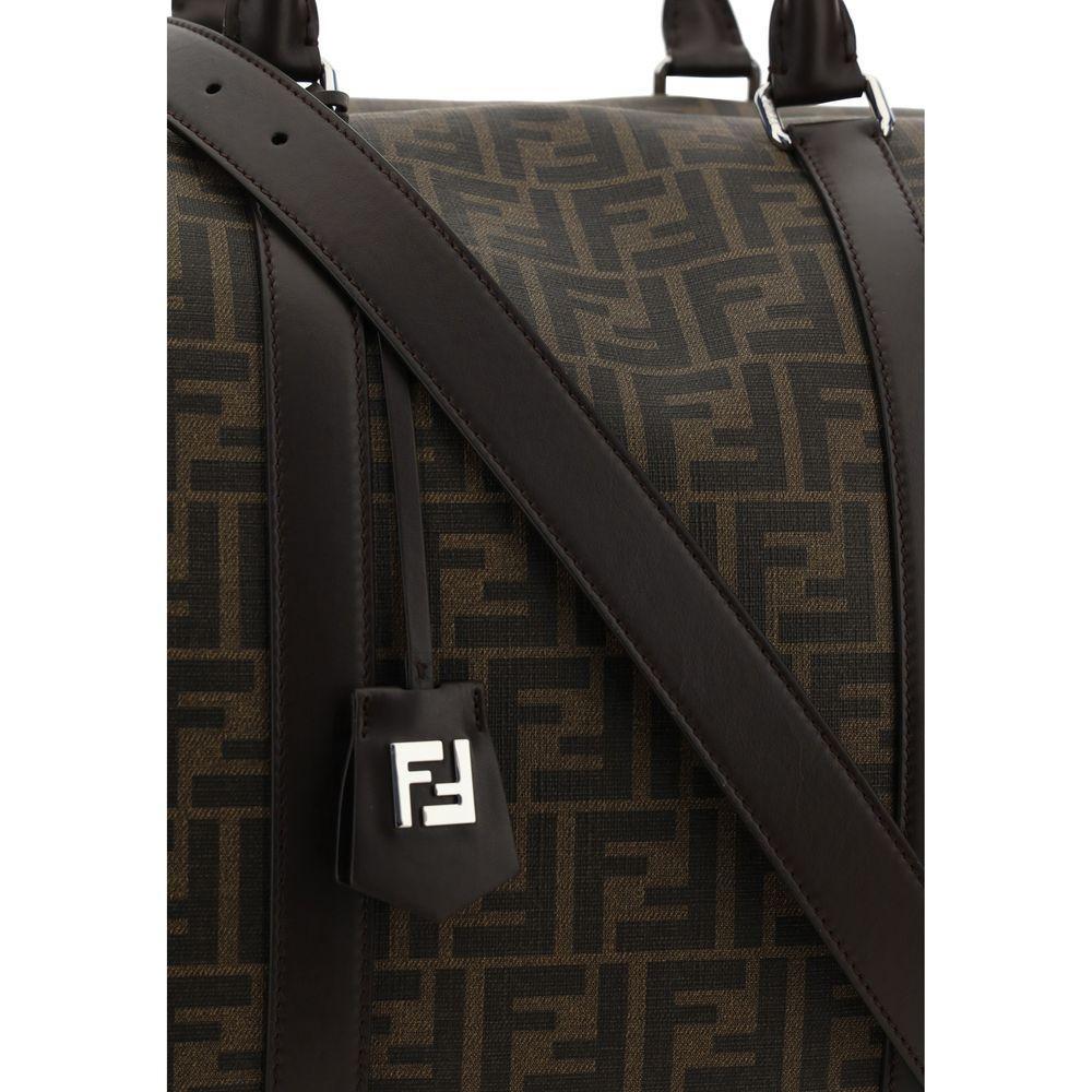Front view with bag zipped and handles upright.