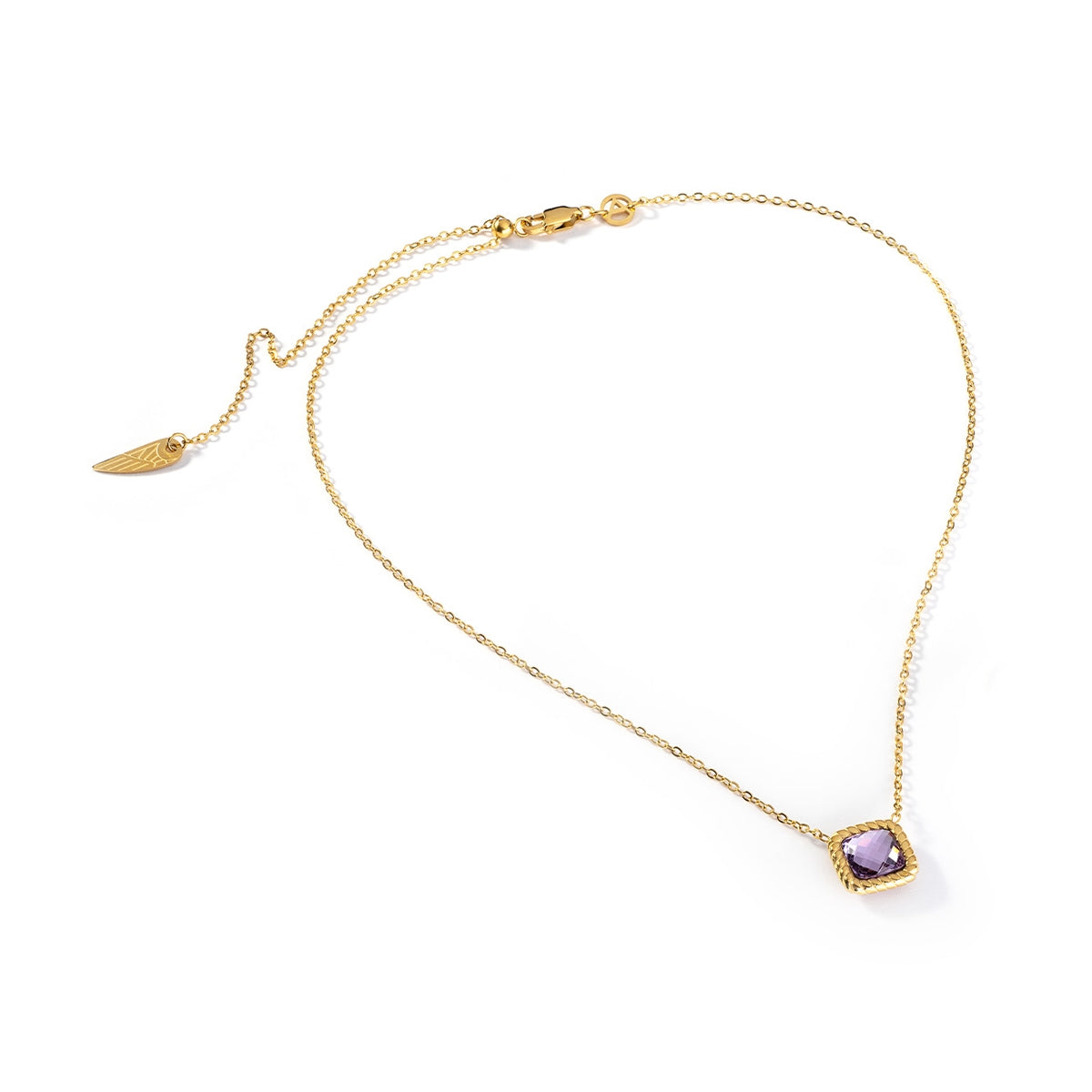 Gold necklace featuring a purple gemstone by AN JEWELS JEWELRY Mod. AL.NMW07GVI on a white background.
