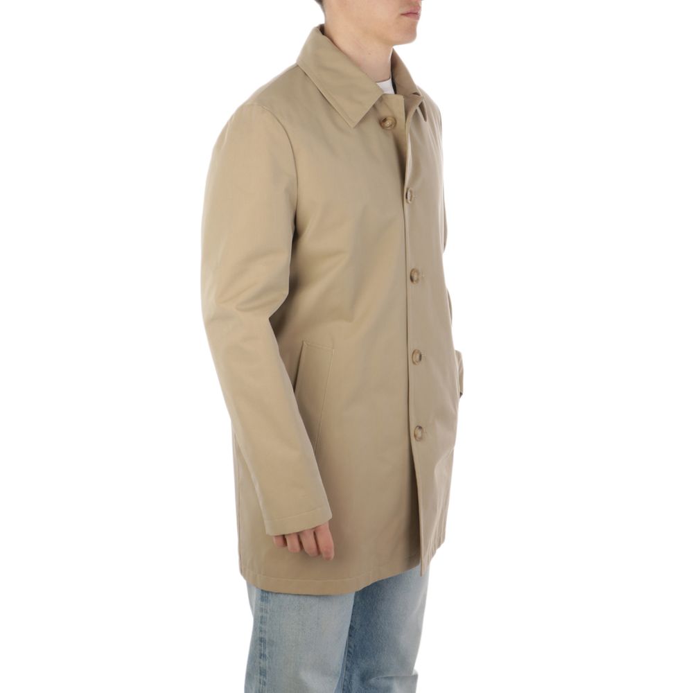 Man wearing Aquascutum Beige Cotton Jacket with button closure and checkered undercollar, model height 182 cm, size 50.