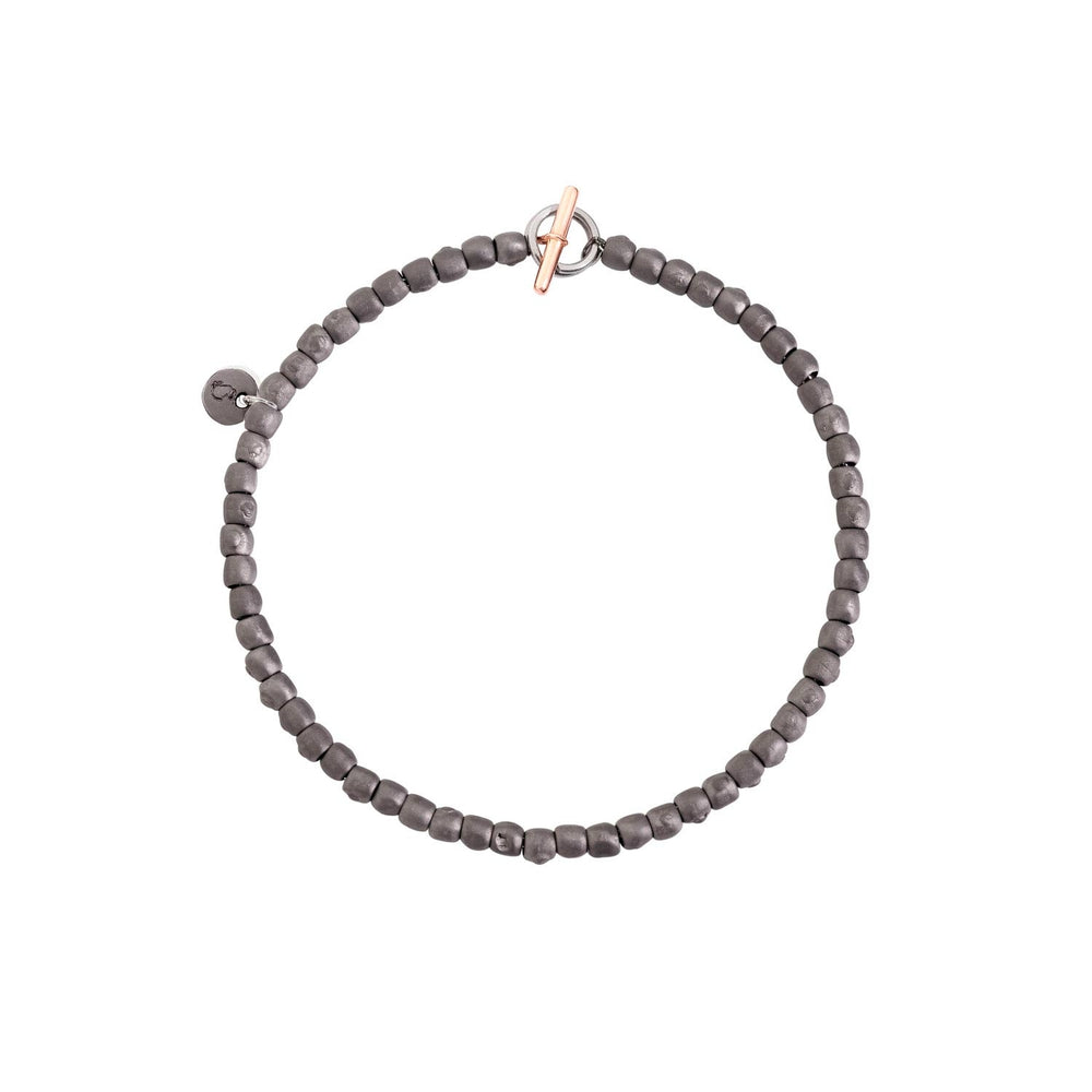 BRACCIALI DODO MOD. DBC0002GRANXGTIMXXXL beaded bracelet with metallic clasp on white background