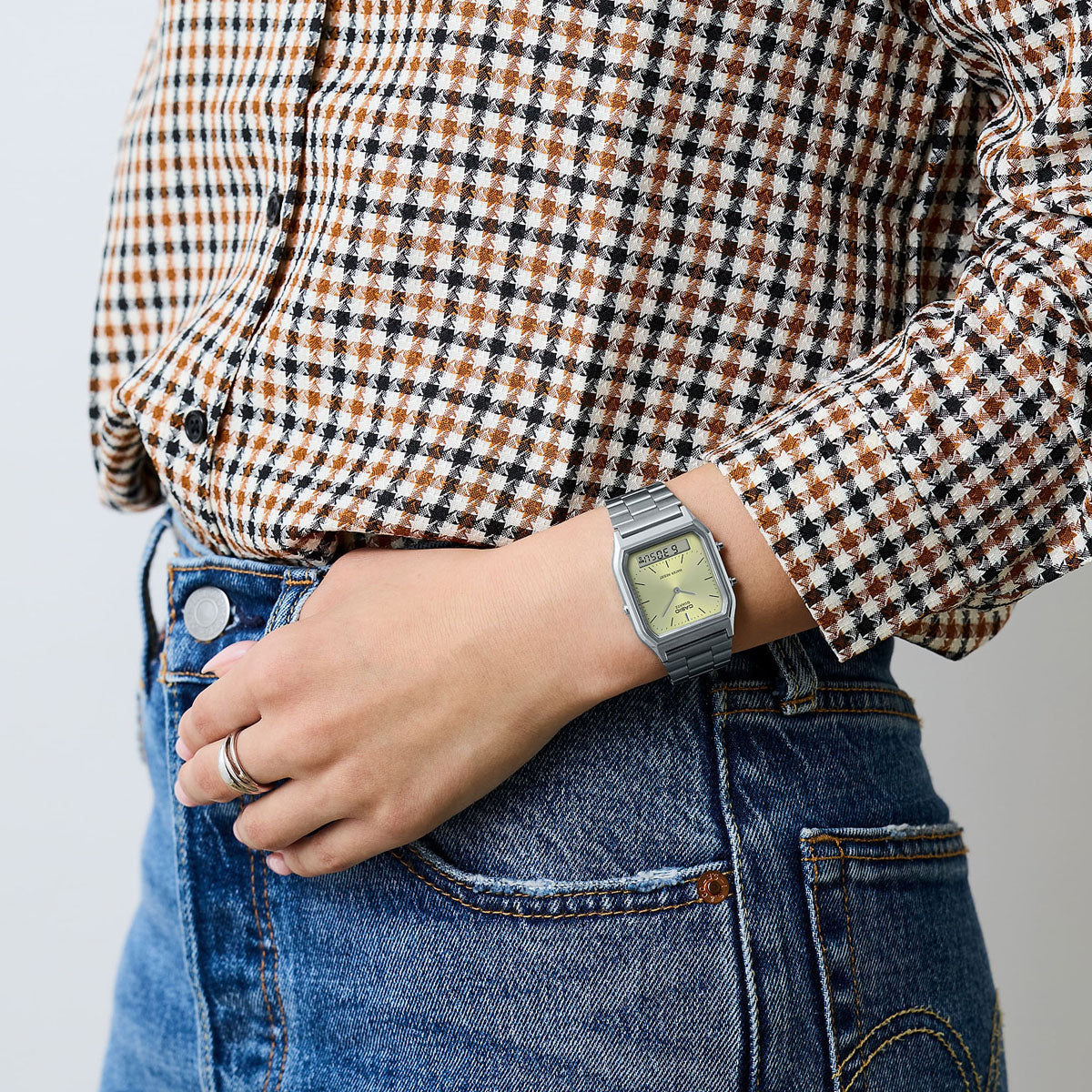 CASIO VINTAGE Mod. EDGY COLLECTION SUNRAY DIAL - GREEN LEMON WATCHES