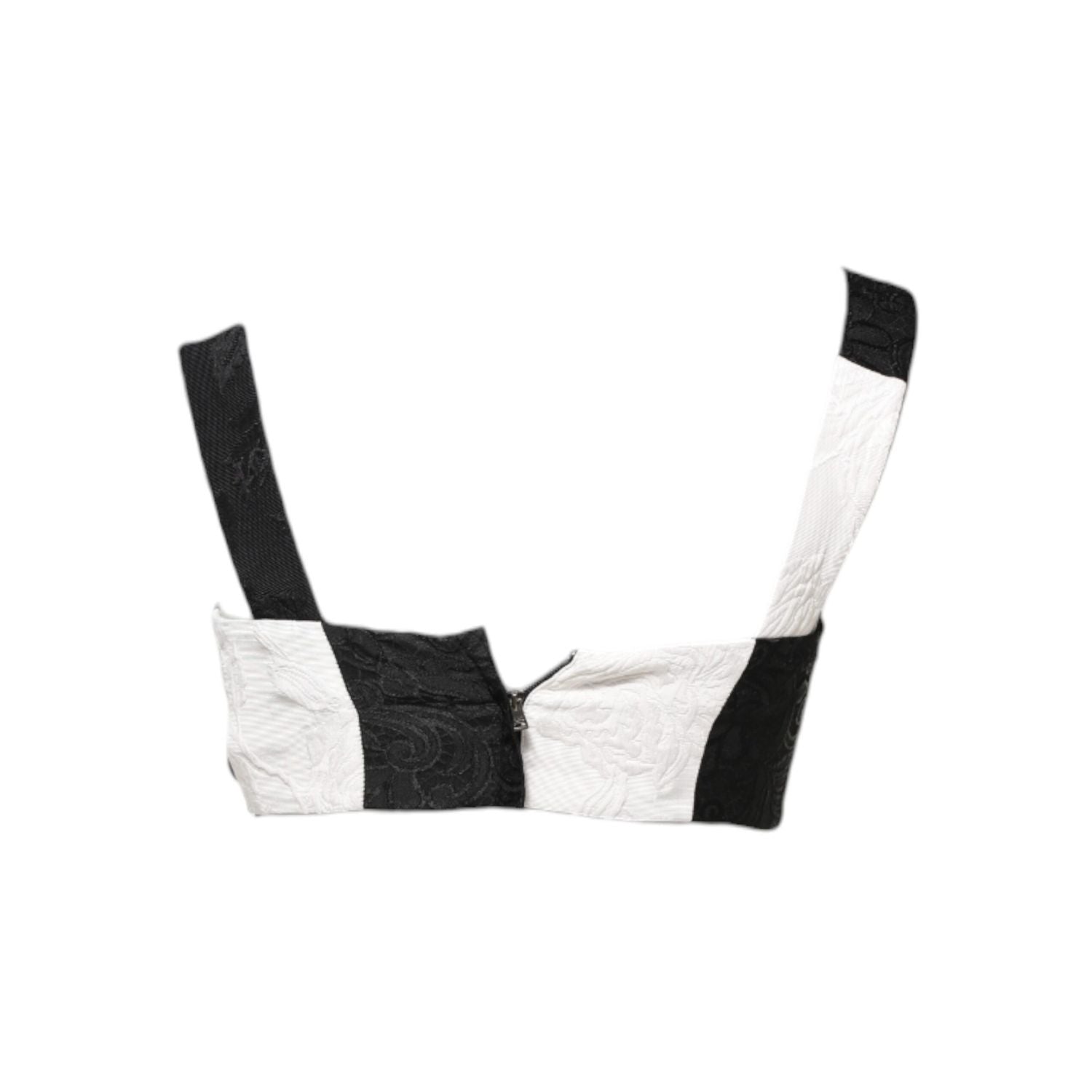 Front view with bag zipped and handles upright.