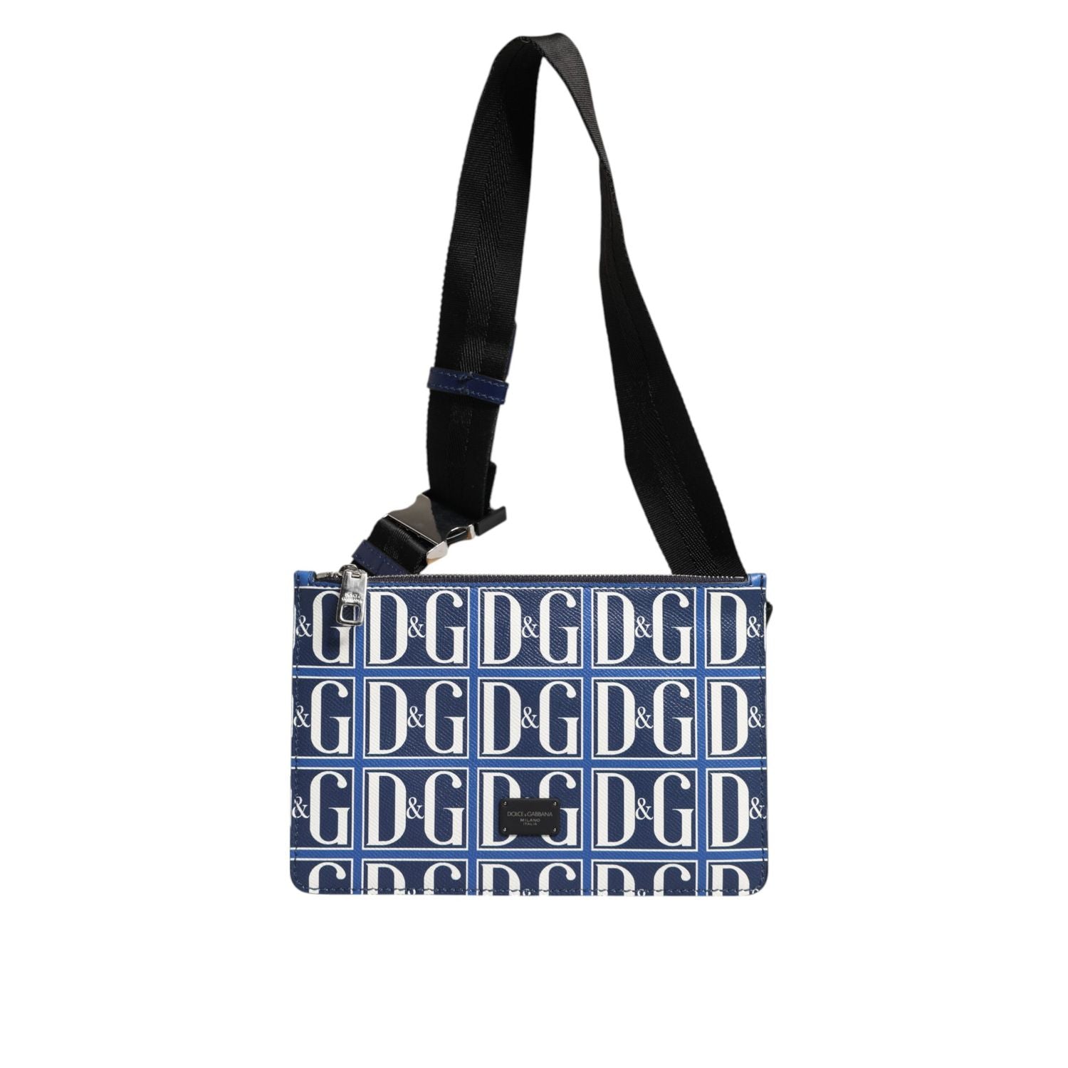 Front view with bag zipped and handles upright.