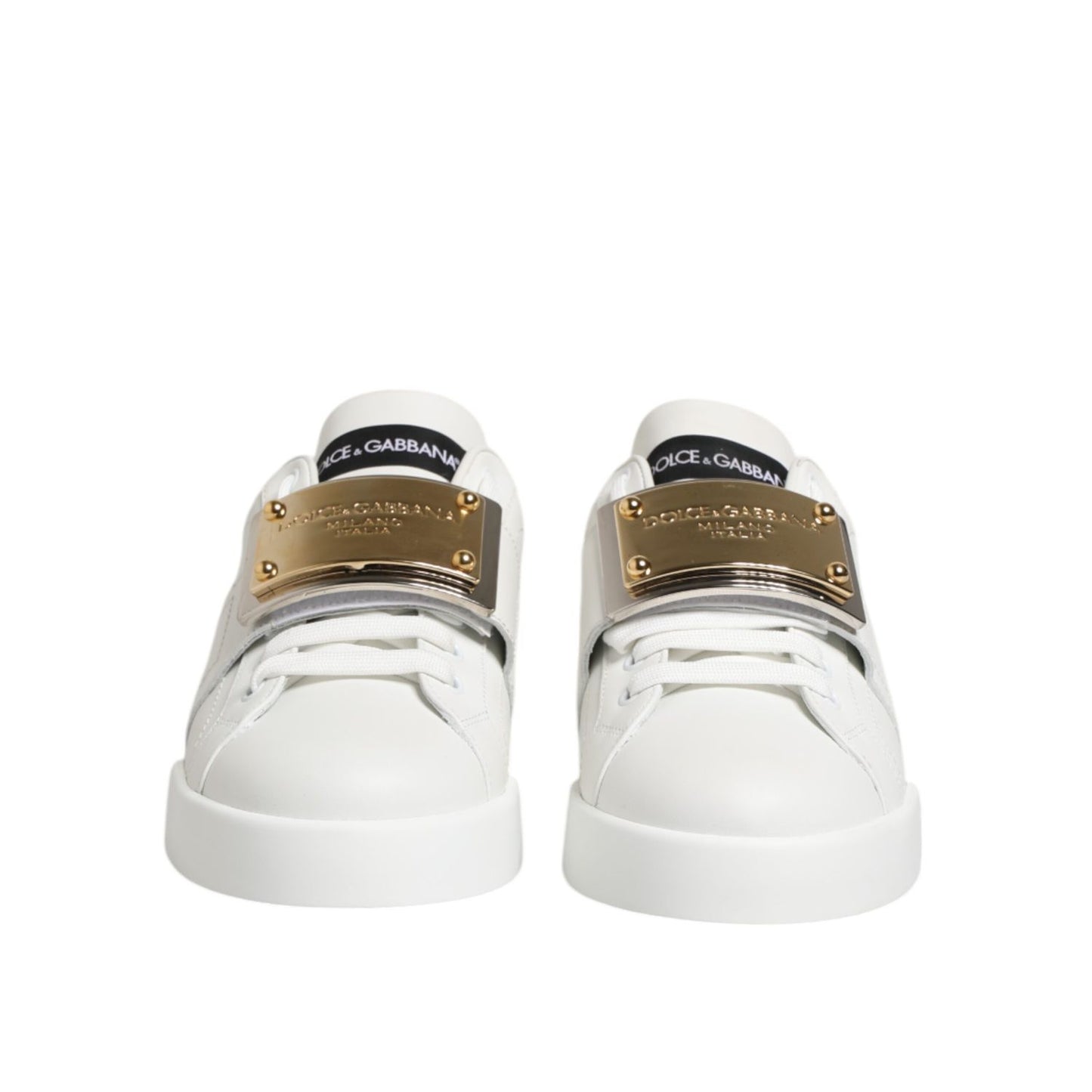 Dolce & Gabbana White Logo Plaque Low Top Men Sneakers Shoes in calf leather with rubber sole and lace-up closure, made in Italy.