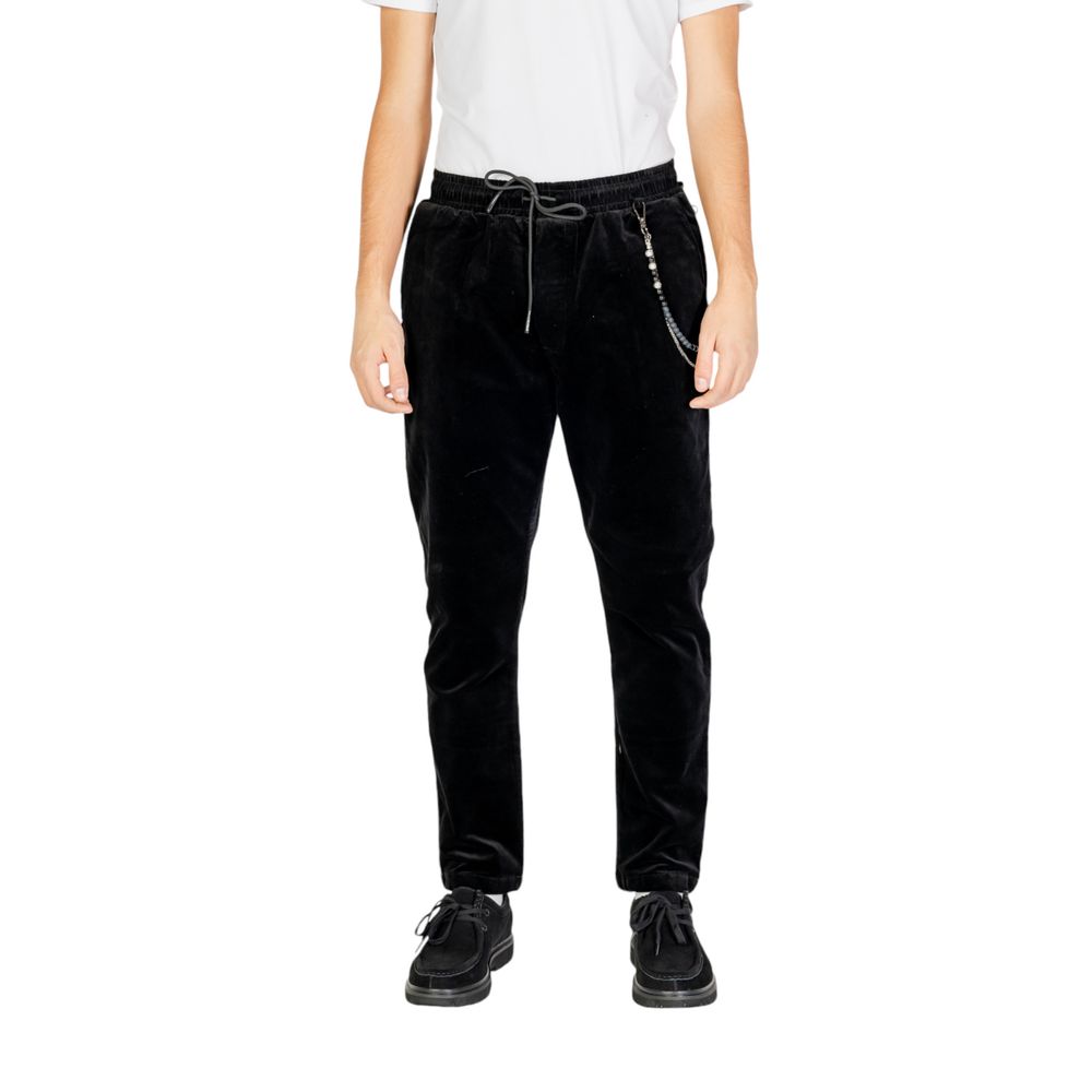 Gianni Lupo Black Cotton Casual Pants with a drawstring waist and modern cut, offering comfort and style for men.