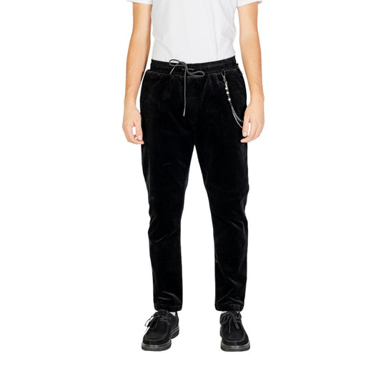 Gianni Lupo Black Cotton Casual Pants with a drawstring waist and modern cut, offering comfort and style for men.
