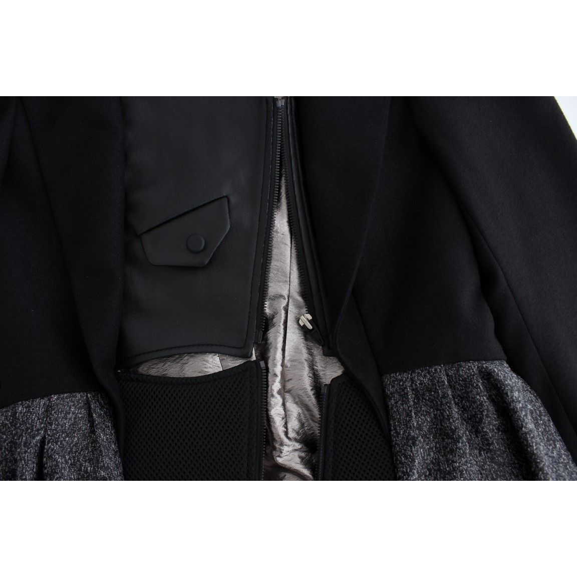 Close-up of KAALE SUKTAE Black Short Blazer Coat Biker Jacket with zip closure and elegant details.