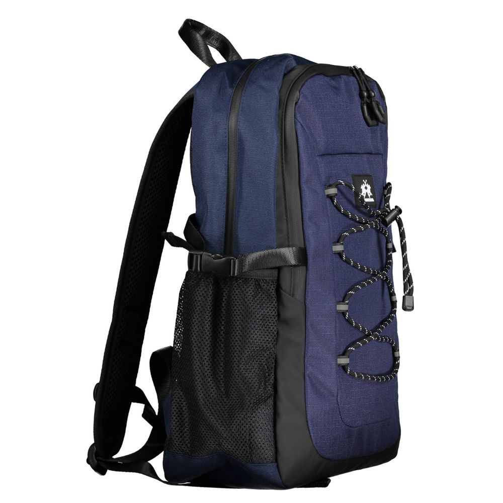 Front view with bag zipped and handles upright.