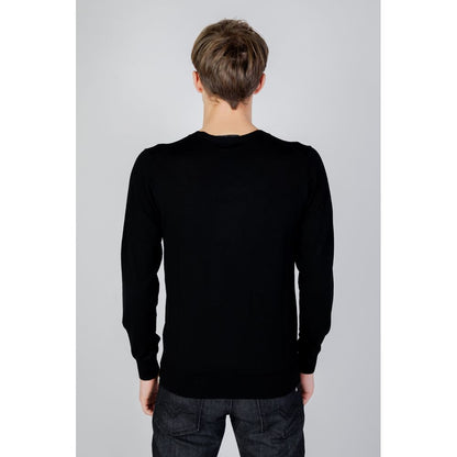 Back view of a man wearing Liu Jo Black Wool Sweatshirt showcasing its long sleeves and regular fit design.