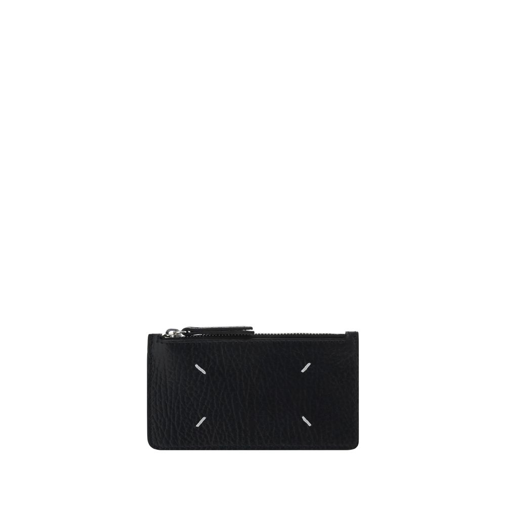 Front view with bag zipped and handles upright.