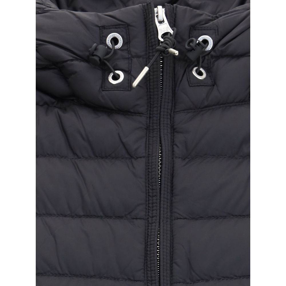 Front view with bag zipped and handles upright.