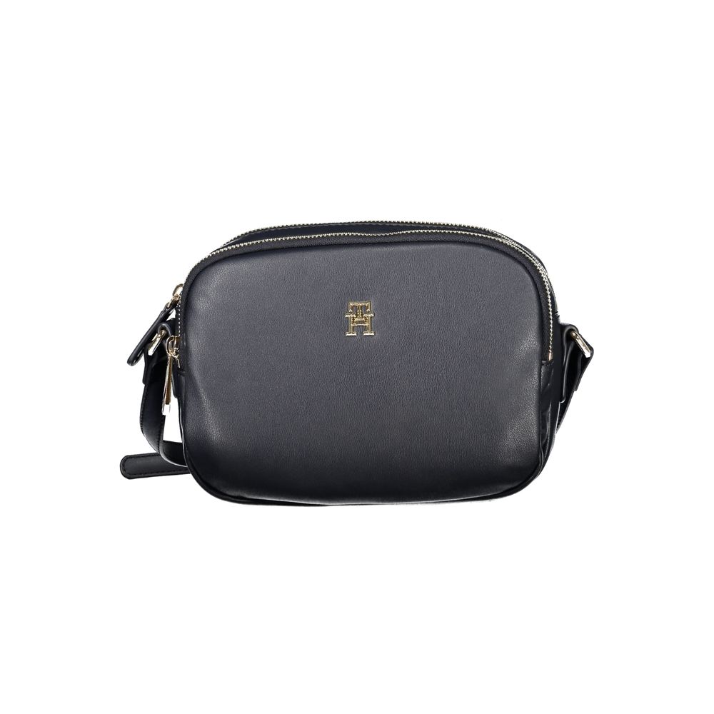 Front view with bag zipped and handles upright.