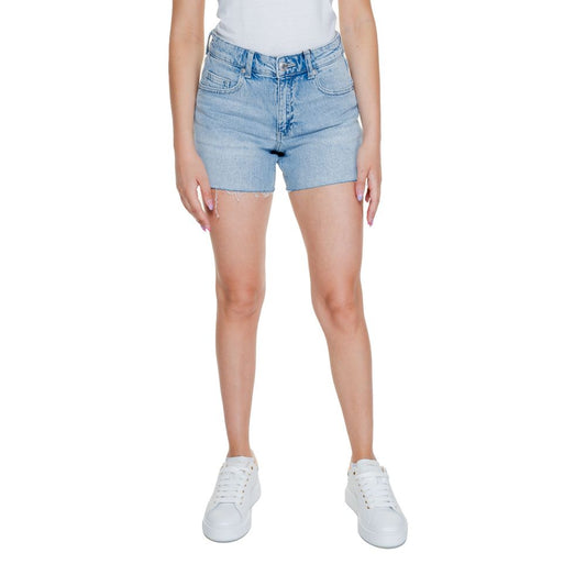 Vero Moda Light Blue Cotton Short for women, spring/summer collection, made of 99% cotton and 1% elastene.